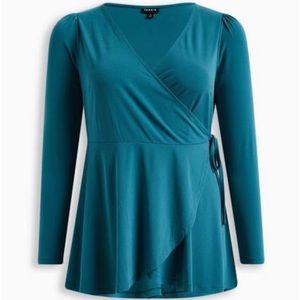 NWT torrid size 3 (22/24) teal green wrap top.